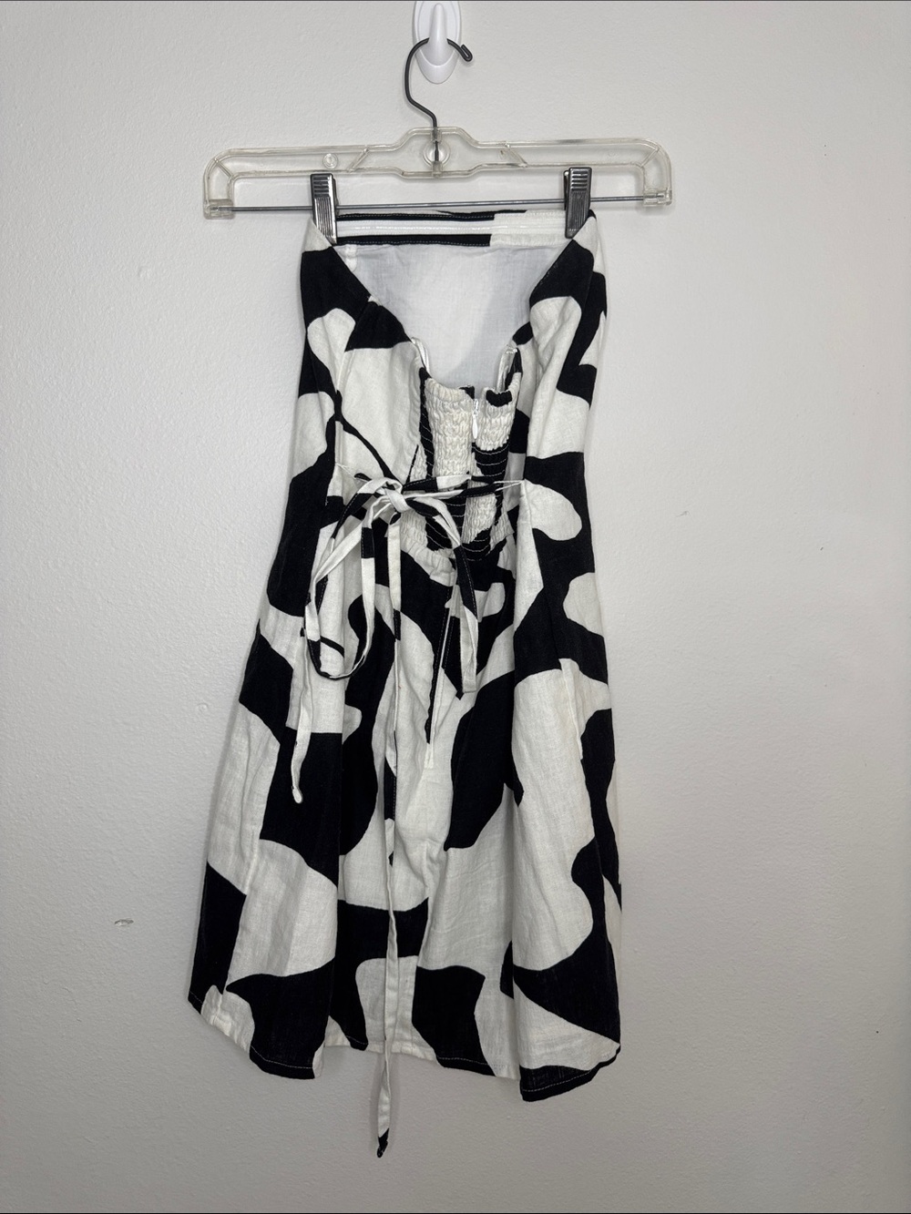 Abercrombie & Fitch-Black & White Abstract Print Dress - Picture 2 of 5